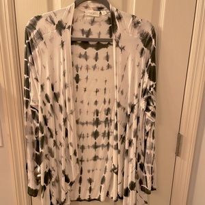 Lucy and Laurel Cardigan  - size Large